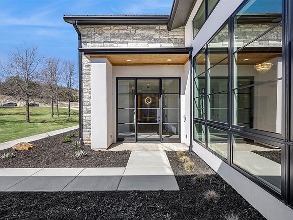 3rd image of 1000 Rancho Ladera Ct