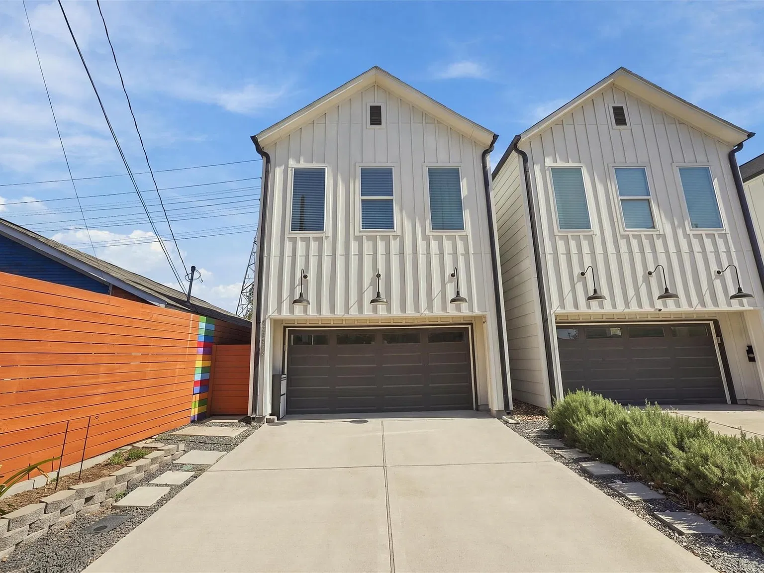 3 bed, 2.5 bath, 1847 sqft, $2,599 — Photo 1