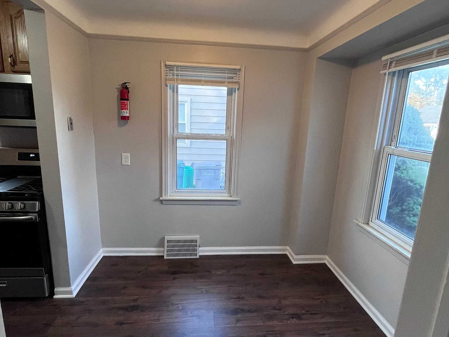 3510 Monroe St — Photo 4