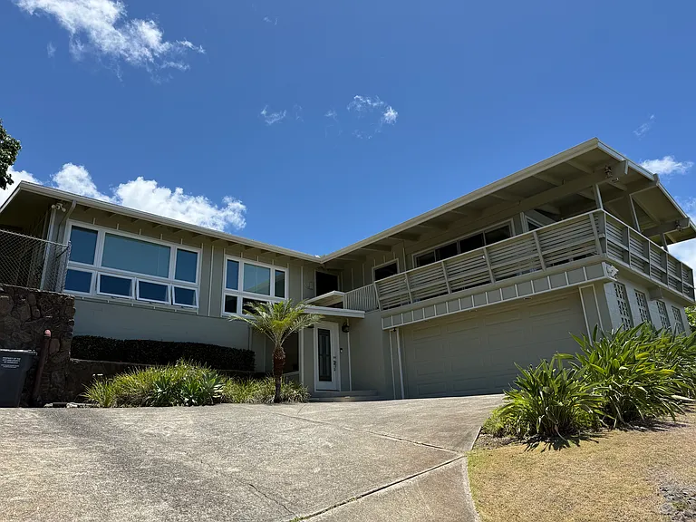 1431 Kamole St — Photo 8