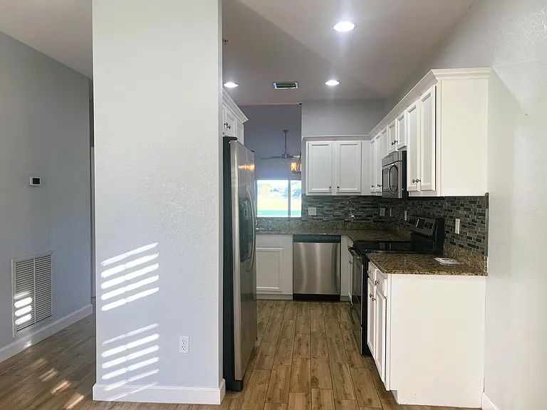 4210 Gator Trace Cir — Photo 5