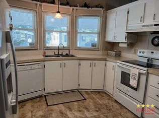 382 Kingslake Dr, Debary, FL 32713