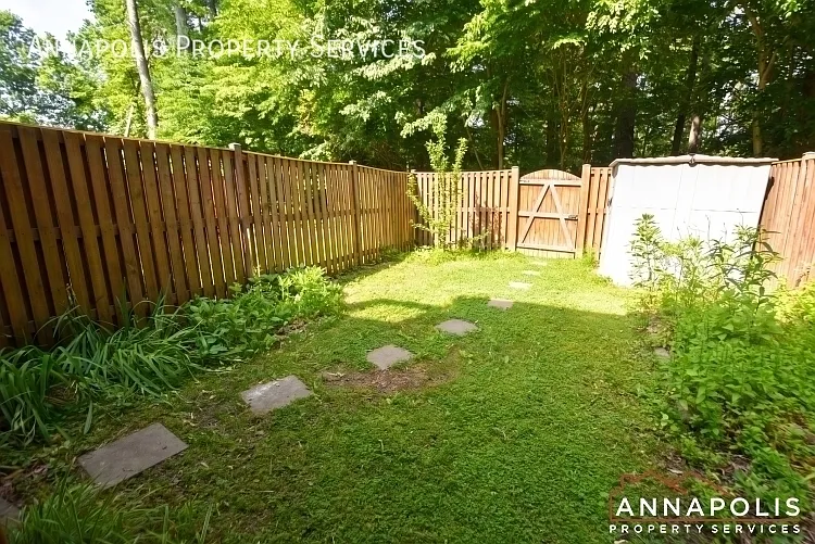 8735 Thornbrook Dr — Photo 26