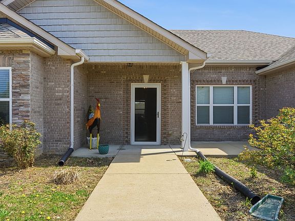 2nd image of 4865 Devers Rd