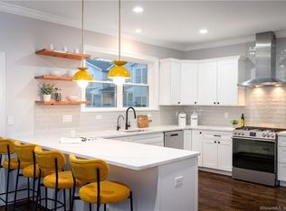 27 Terrace Pl UNIT 6, Stamford, CT 06902