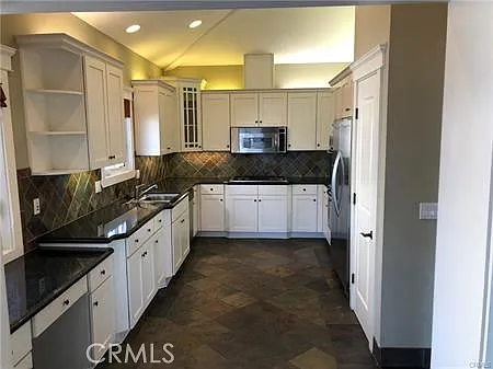 2109 Grant Ave #A — Photo 32