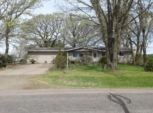 30483 150th St NW, Princeton, MN 55371