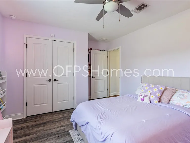 8170 Tavira St — Photo 32