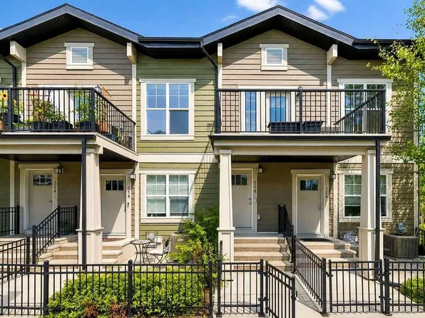 218 W Cranford Walk SE, Calgary, AB T3M 1R7