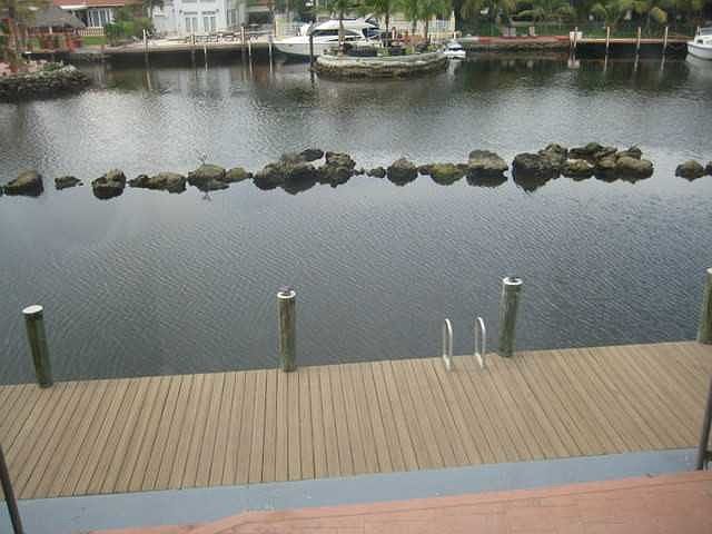 1st image of 357 Poinciana Dr