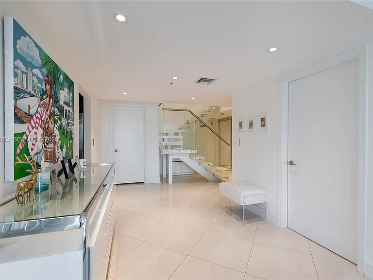 7928 East Dr #106 — Photo 13