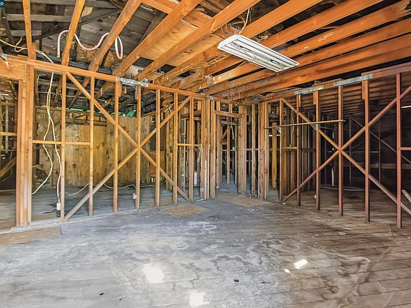 5th image of 3865 Raap Ave