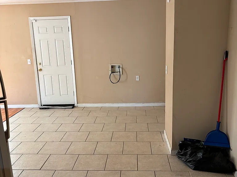 1119 Southland Park Dr — Photo 4