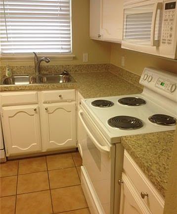 3rd image of 1704 Bayou Dr