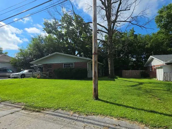 410 W Olive St, Bolivar, MO 65613