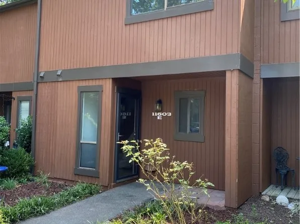 11603 E Briar Patch Dr, Midlothian, VA 23113