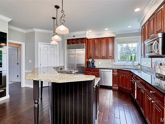 5th image of 2323 Wellington Estates Dr