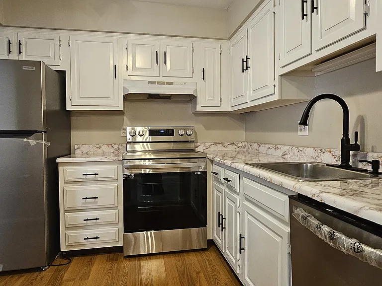 5275 Portland St #304 — Photo 10