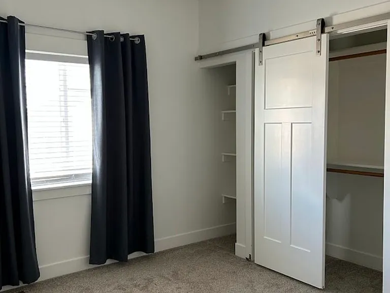 318 S 3 W — Photo 8