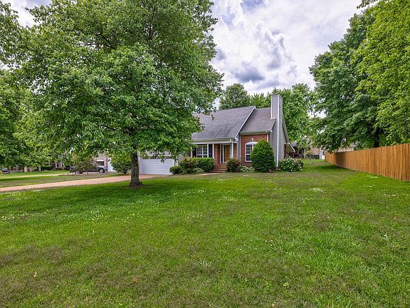 3rd image of 2605 Milton Ln