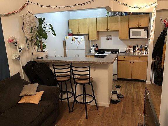 3rd image of 725 E 9th St #5G