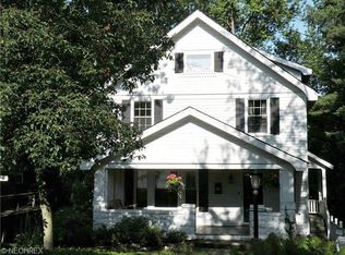 78 Solon Rd, Chagrin Falls, OH 44022