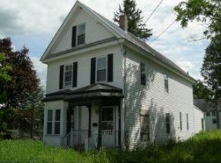 9 Elm St, Richford, VT 05476