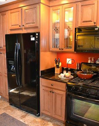 3rd image of 813 Cedarcroft Dr