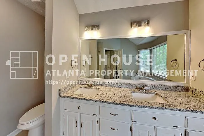 2100 Glenridge Ct — Photo 10