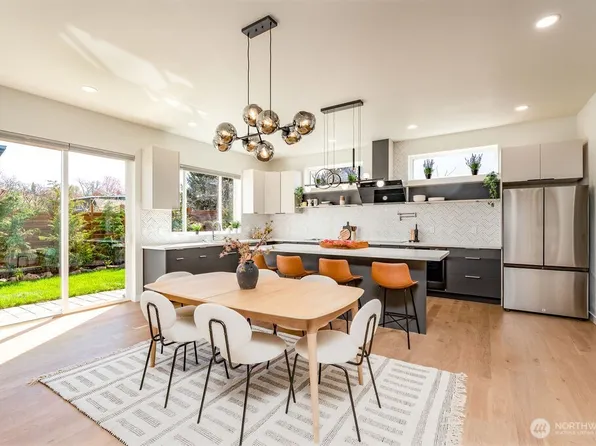 5114 15th Avenue S, Seattle, WA 98108