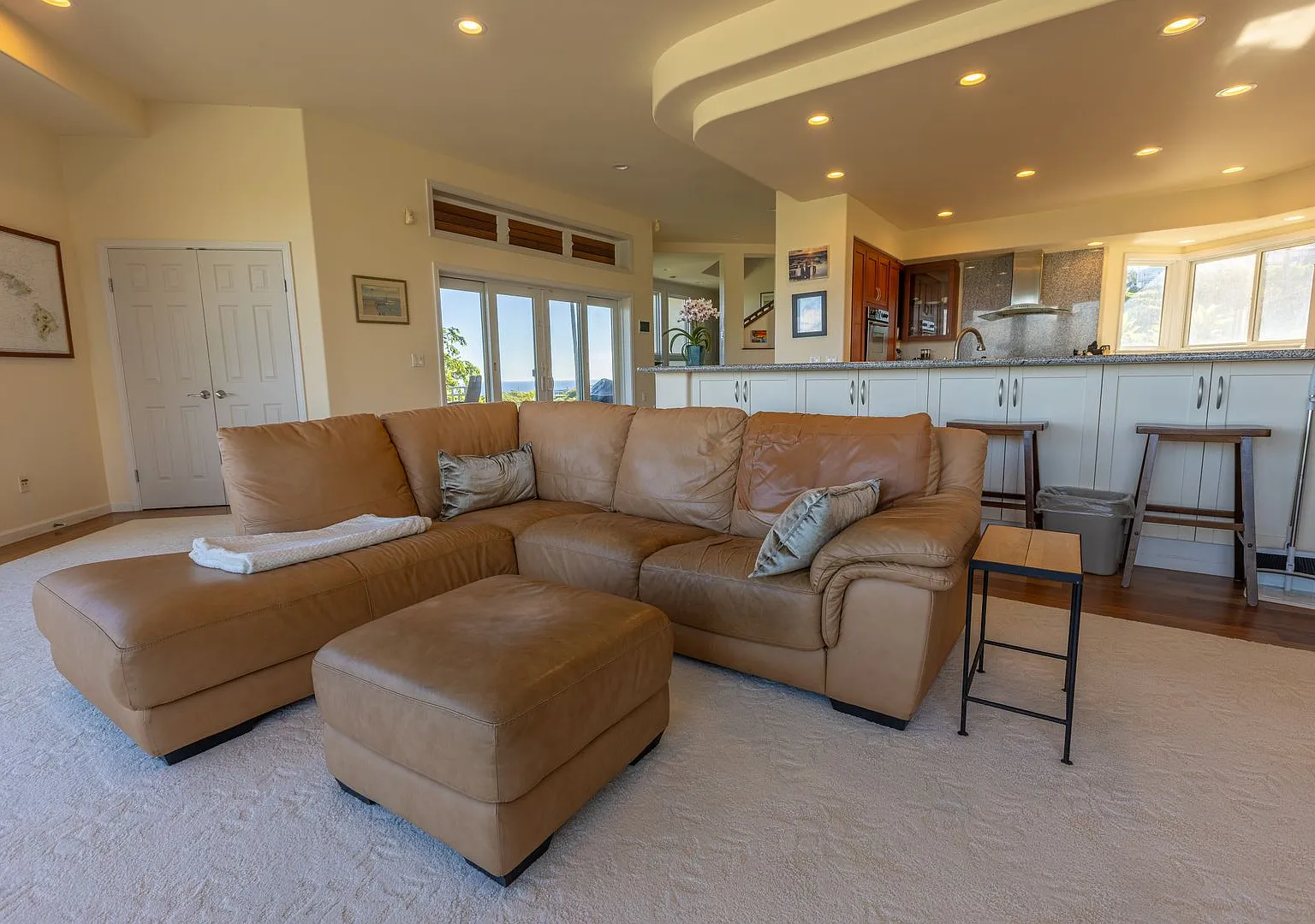 Furnished ina Haina Ridge Home with Panoramic Ocean Views — Photo 4