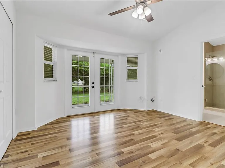 18560 Holly Rd — Photo 11