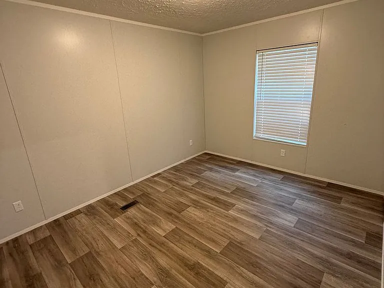 3209 S Highway 16 — Photo 11