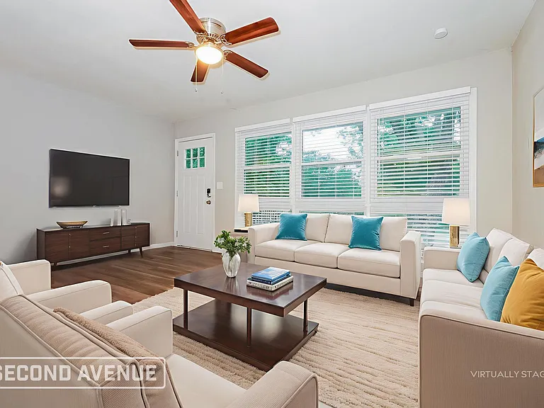 401 Lacy Ln — Photo 2