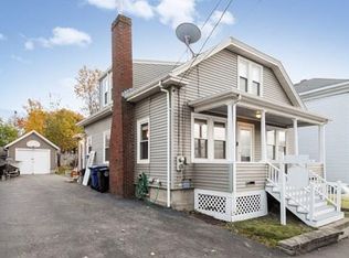 19 Laurel St, Salem, MA 01970