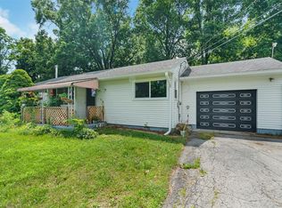95 Van Vlack Rd, Hopewell Junction, NY 12533