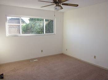 4th image of 1696 Kearny Ct