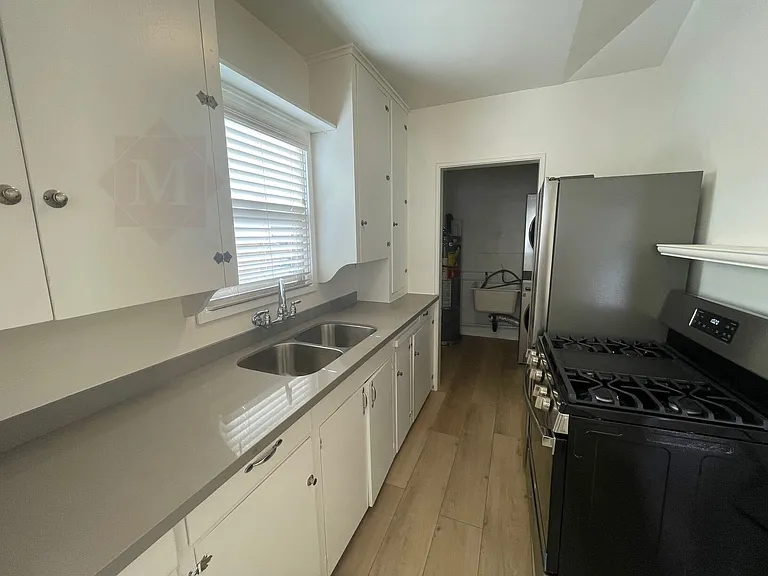 605 W Canon Perdido St #611 — Photo 11