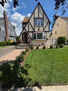 456 Macatee Place, Mineola, NY, 11501