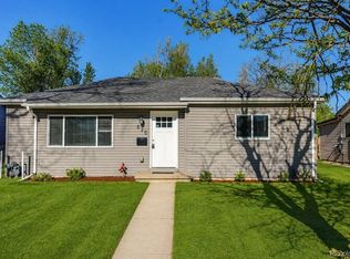 825 Havana St, Aurora, CO 80010