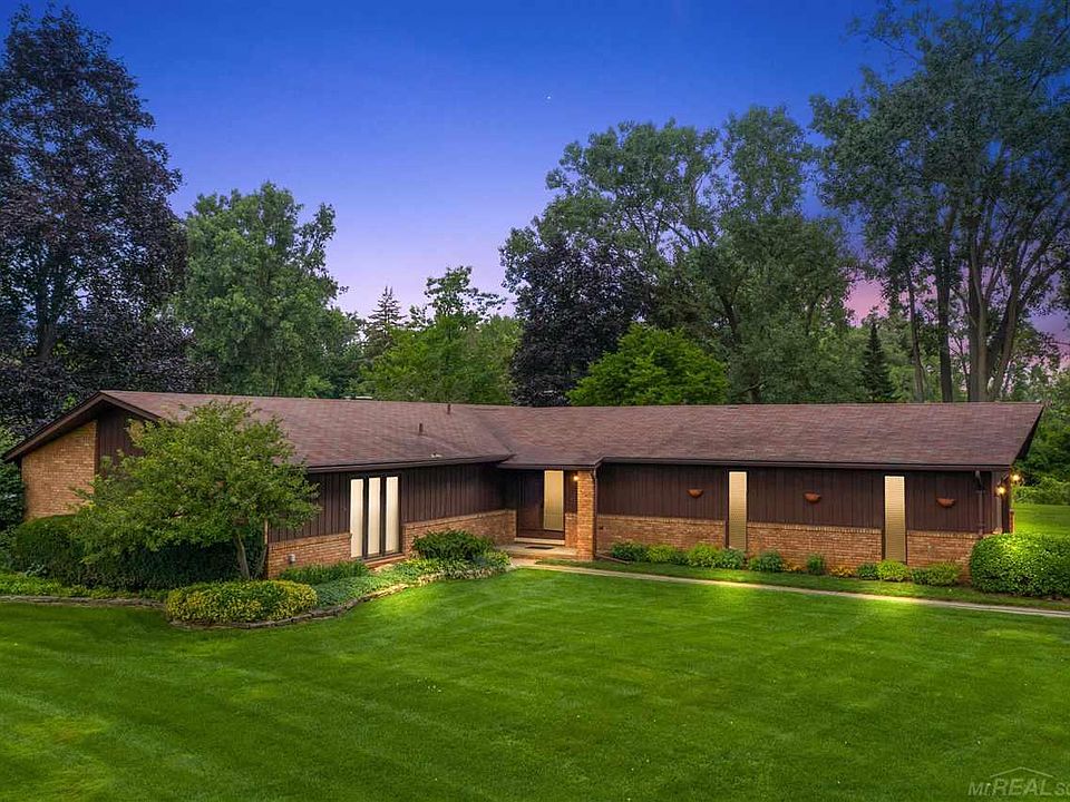 1st image of 52370 Hummingbird Ct