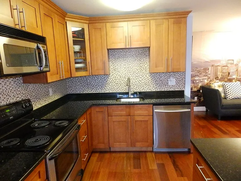 62 South St #9 — Photo 2