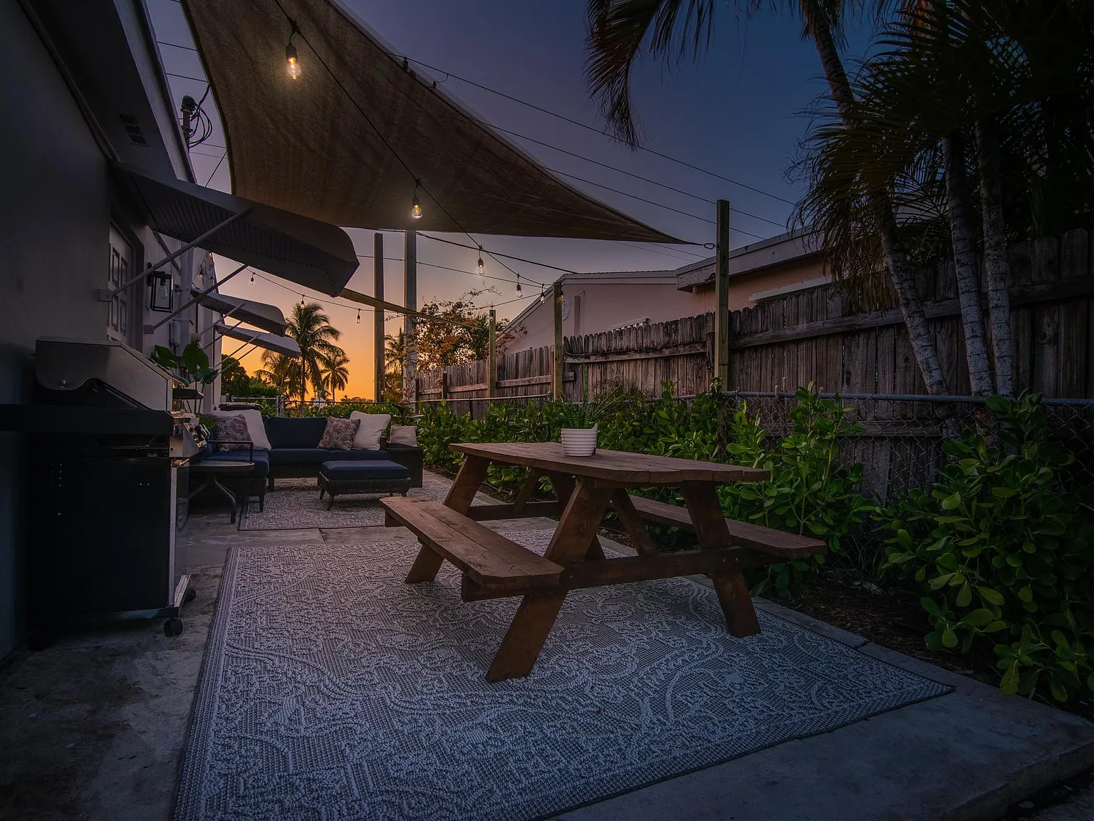 4620 Parker Ave — Photo 4