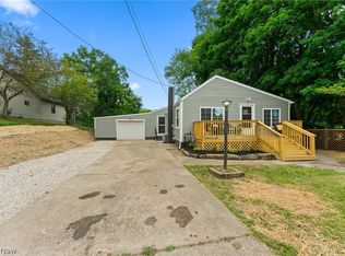 3568 McCartney Rd, Youngstown, OH 44505