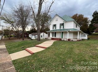 171 N Mitchell St, Rutherfordton, NC 28139