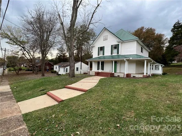 171 N Mitchell St, Rutherfordton, NC 28139