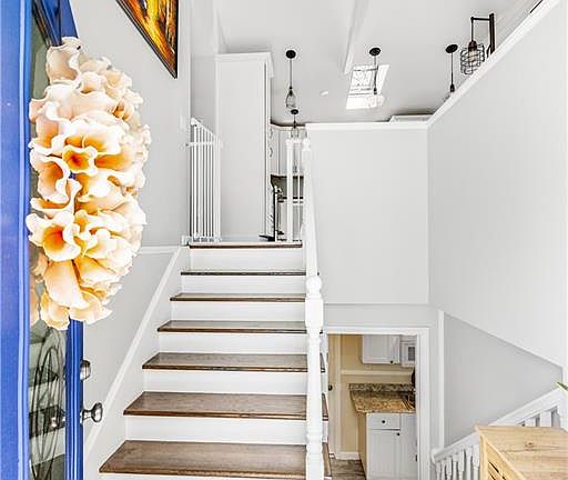 4th image of 60 Brooklyn Rd