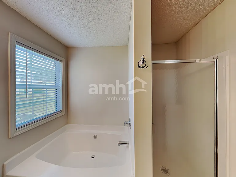 1759 Maxey Ln — Photo 13