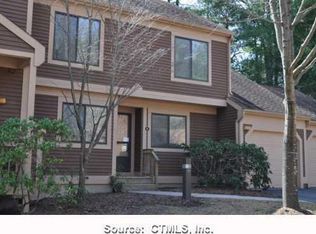 6 Oxford Ct #3401, Avon, CT 06001