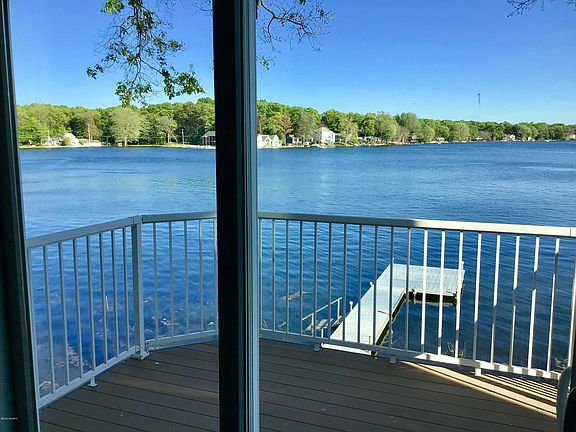 5th image of 1102 N Eagle Lake Dr